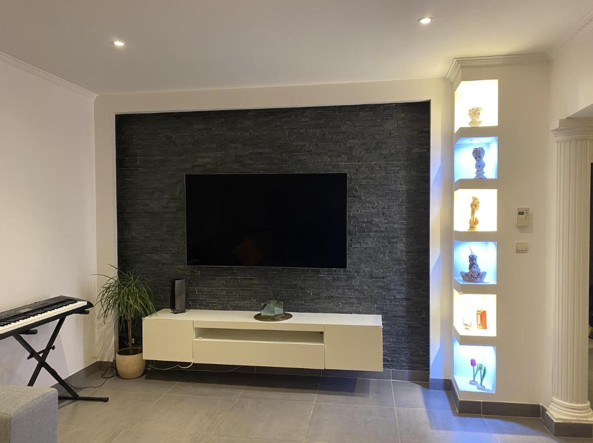 Maison Lyon-Bron Eurexpo - Stadium Groupama Apartment Luaran gambar